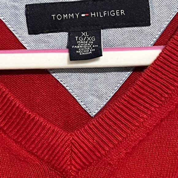 Tommy Hilfiger men’s sweater - Picture 1 of 2